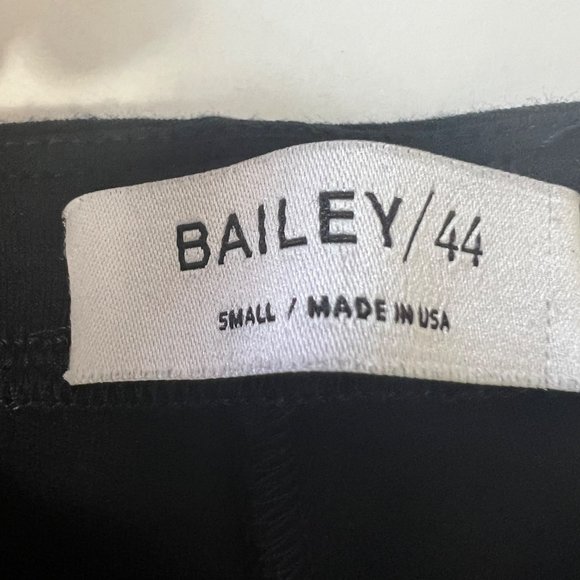 Bailey 44 Petunia Flared Leg Crop Blue Pants size Small - Picture 8 of 11